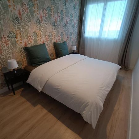 Chelles Centre Ville 2 Chambres Pres Des Bords De Marne 10 Minutes A Pieds De La Gare De Chelles-Gournay 5 Minutes De La Gare De Vaires-Sur-Marne 20 Minutes De Disneyland Jusqu'A 5 Couchages Possibles Bagian luar foto