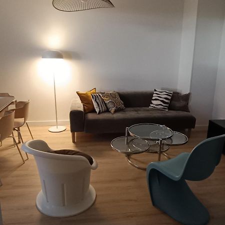 Chelles Centre Ville 2 Chambres Pres Des Bords De Marne 10 Minutes A Pieds De La Gare De Chelles-Gournay 5 Minutes De La Gare De Vaires-Sur-Marne 20 Minutes De Disneyland Jusqu'A 5 Couchages Possibles Bagian luar foto