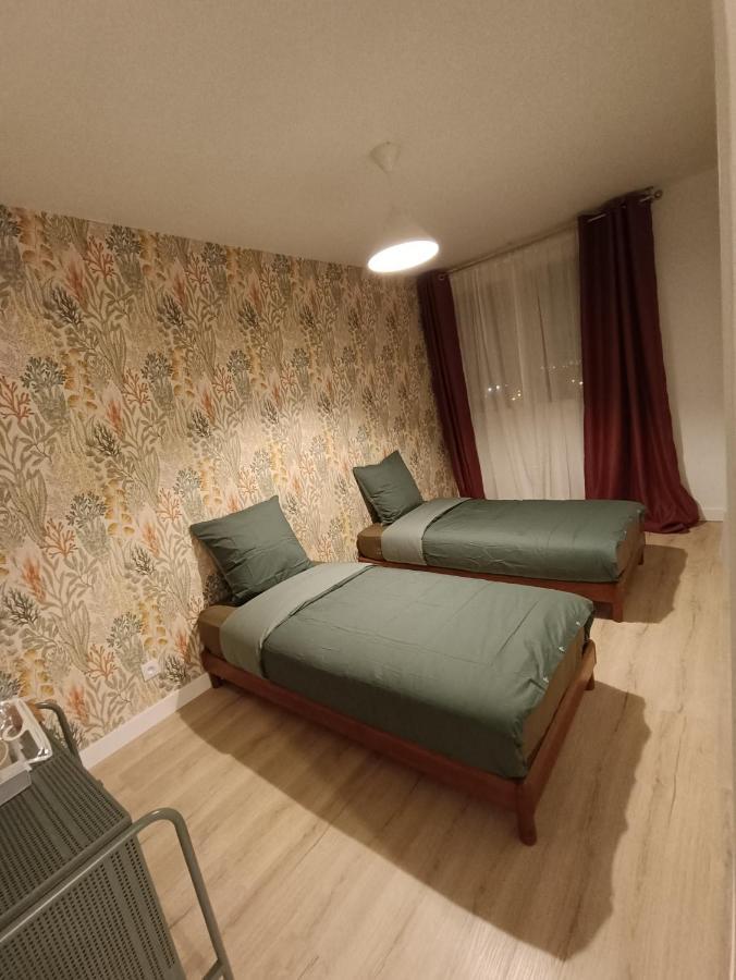 Chelles Centre Ville 2 Chambres Pres Des Bords De Marne 10 Minutes A Pieds De La Gare De Chelles-Gournay 5 Minutes De La Gare De Vaires-Sur-Marne 20 Minutes De Disneyland Jusqu'A 5 Couchages Possibles Bagian luar foto
