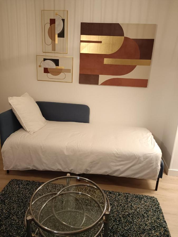 Chelles Centre Ville 2 Chambres Pres Des Bords De Marne 10 Minutes A Pieds De La Gare De Chelles-Gournay 5 Minutes De La Gare De Vaires-Sur-Marne 20 Minutes De Disneyland Jusqu'A 5 Couchages Possibles Bagian luar foto